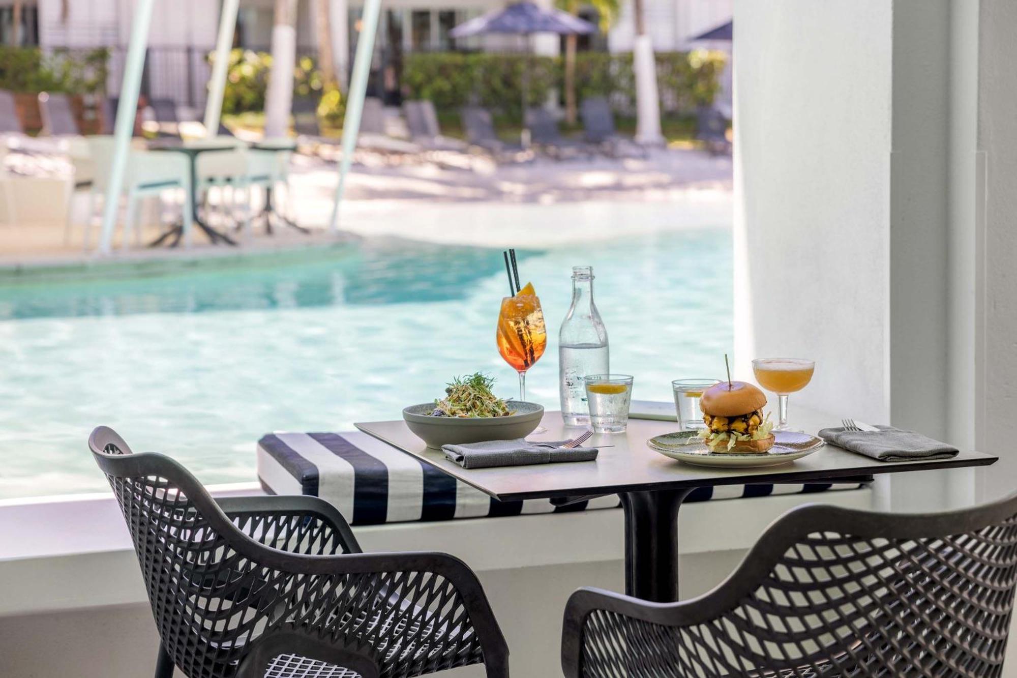 Peppers Beach Club Порт Дъглас Екстериор снимка